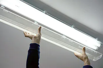 LED-Röhre installieren